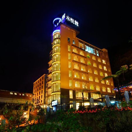 Crystal Hotel Renai Bagian luar foto